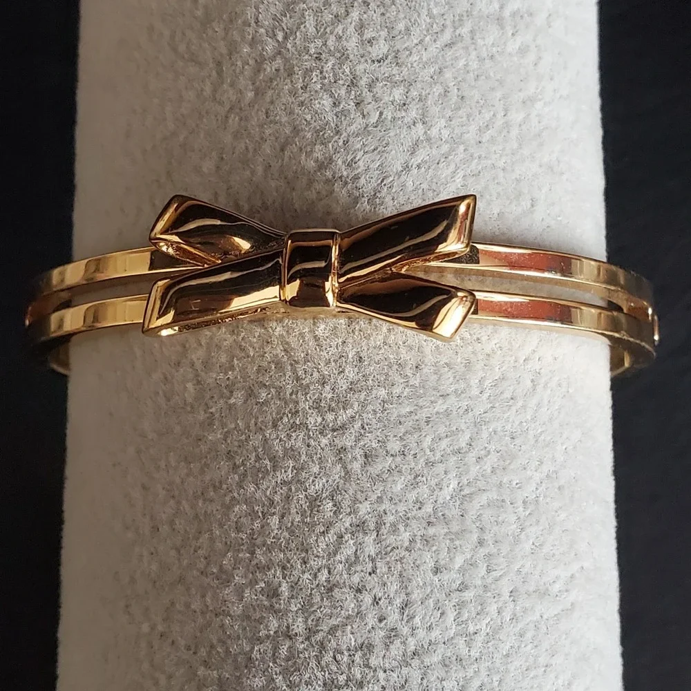 Kate Spade New York DOUBLE BOW Gold Plated Hinged Bangle Bracelet Strong Clasp - Picture 8 of 10